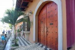 Granada, Nicaragua colonial home, sidewalk view – Best Places In The World To Retire – International Living